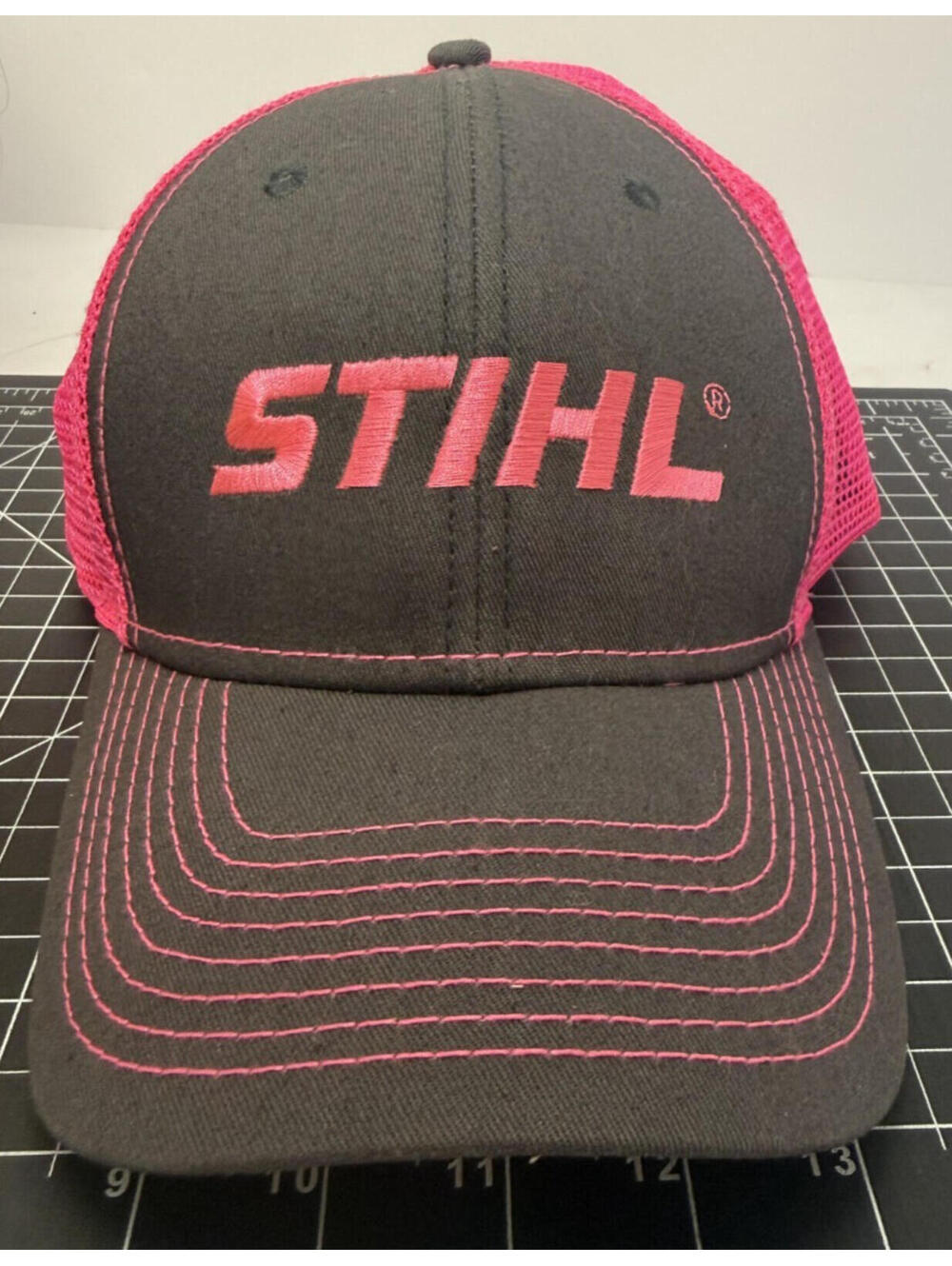 Womens Stihl Outfitters Chainshaw Mesh Trucker Snapback Hat Cap Hunt Gray Pink